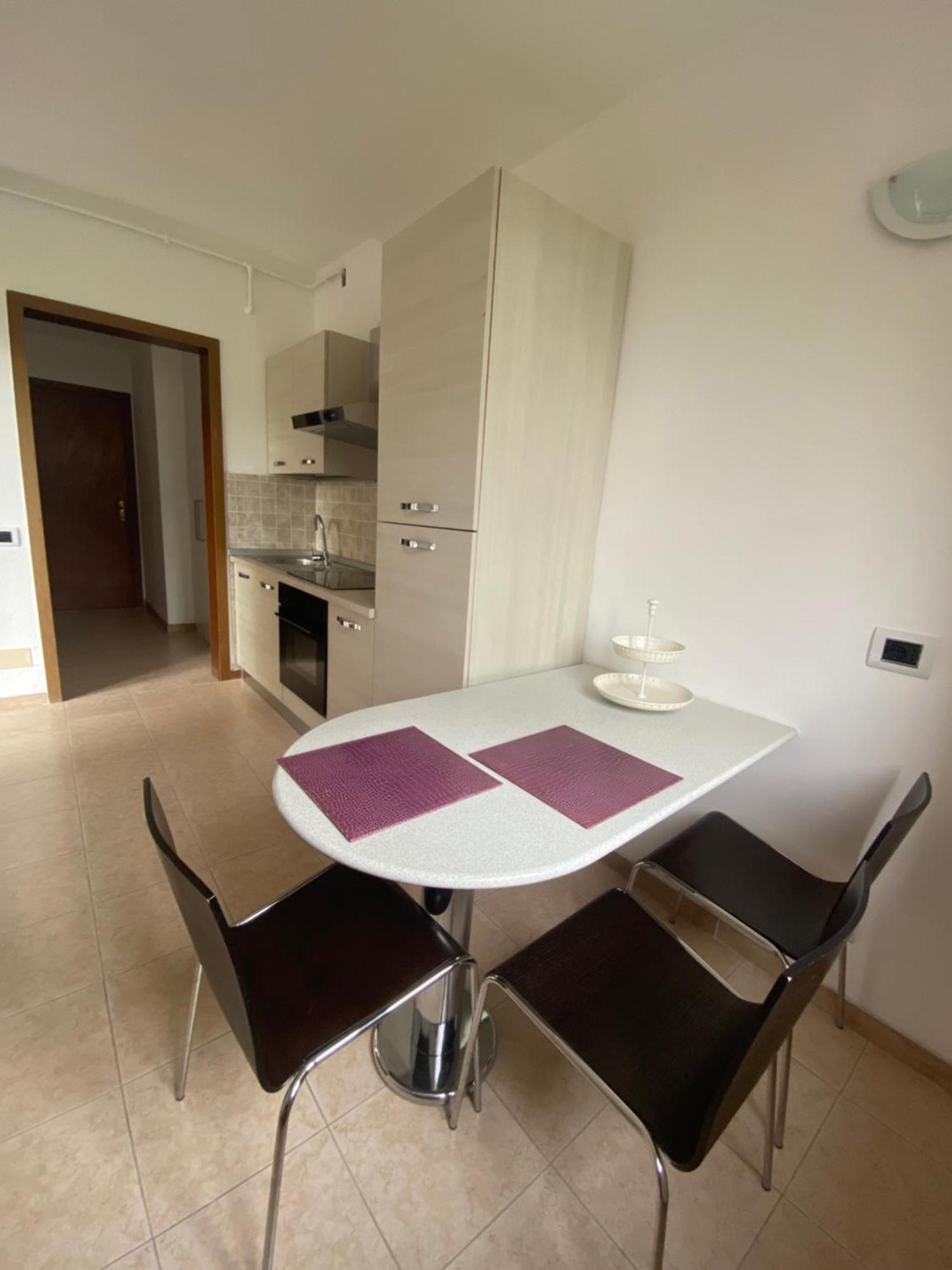 Peonia Apartment - Appartamento Vista Lago Lezzeno Dış mekan fotoğraf